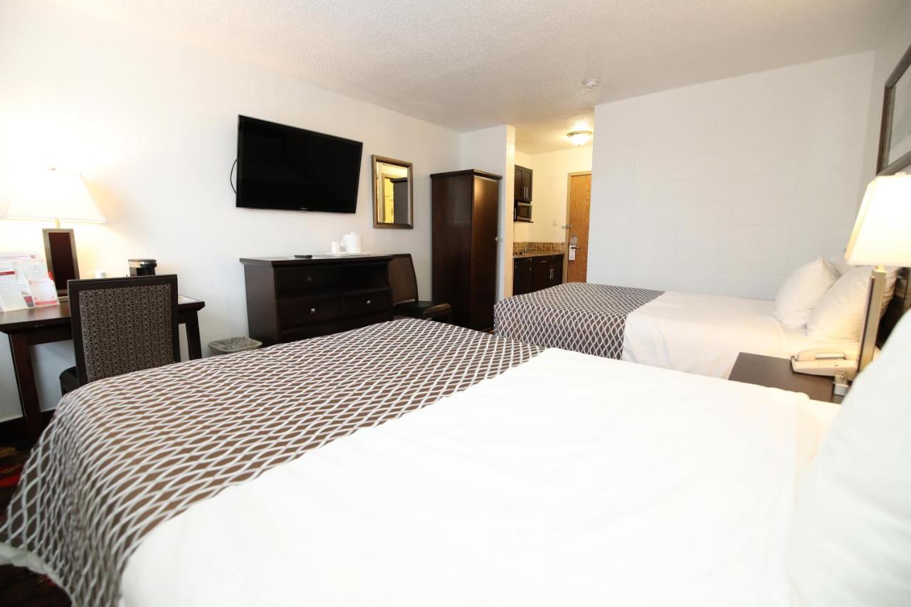 Stonebridge Hotel Fort Mcmurray Esterno foto