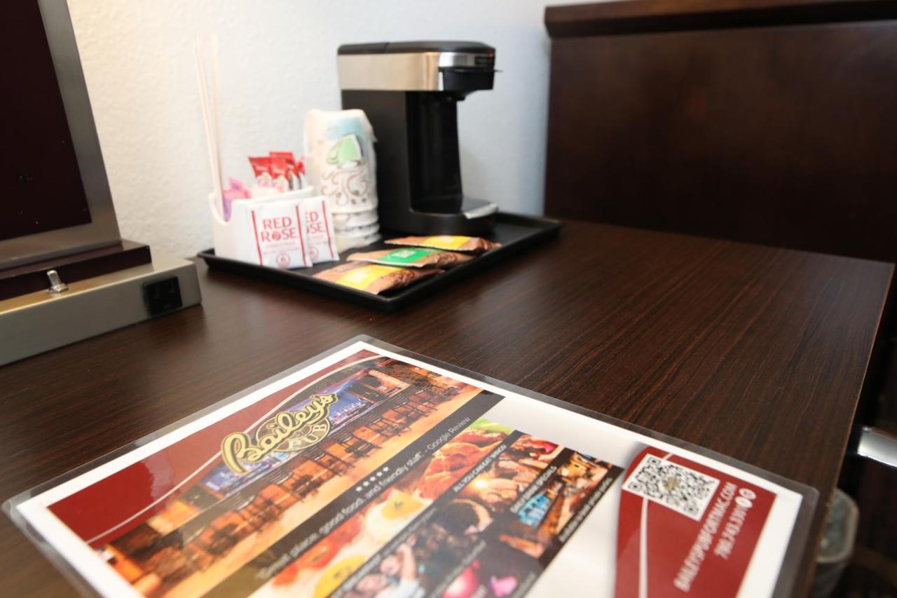 Stonebridge Hotel Fort Mcmurray Esterno foto