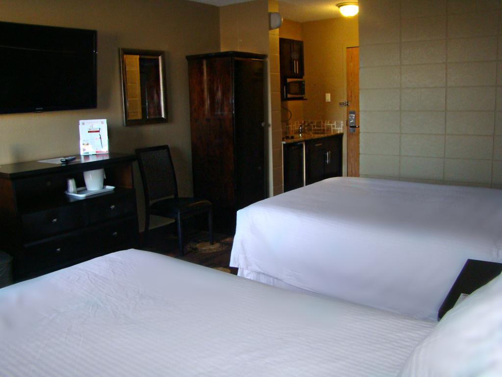 Stonebridge Hotel Fort Mcmurray Esterno foto