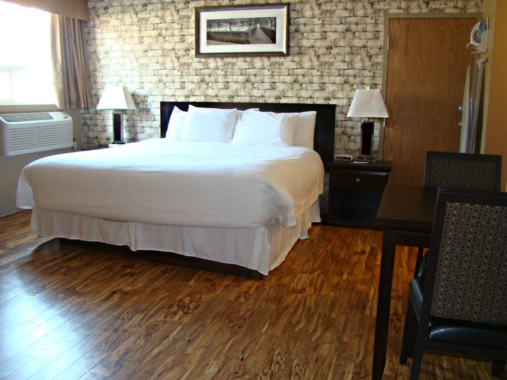 Stonebridge Hotel Fort Mcmurray Esterno foto
