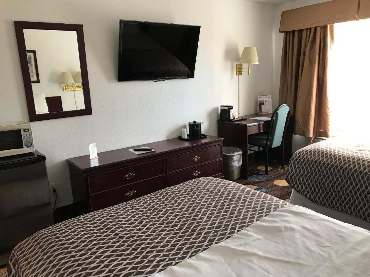 Stonebridge Hotel Fort Mcmurray Esterno foto